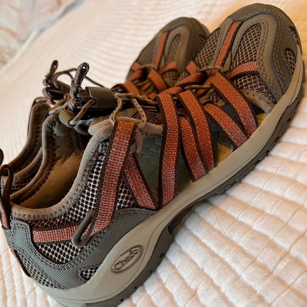 Chaco Outcross, NWOT, Vibram outsoles